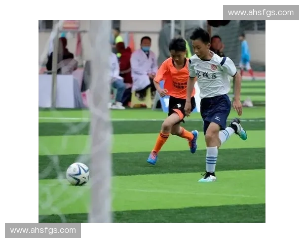 特步大学生足球联赛北区精彩赛事揭幕 强强对决点燃青春热血争锋
