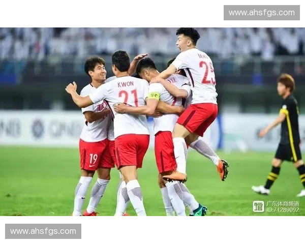 围绕权健足球激战全景解析球队荣光再现赛场风云变幻时刻精彩录篇